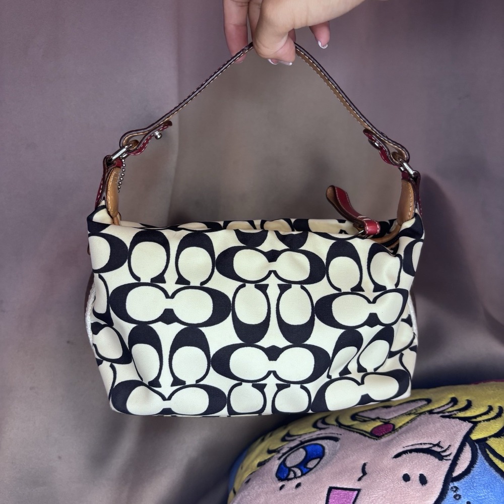 Vintage Y2K Coach Shoulder Bag Purse signature C monogram White Black Hobo - Picture 2 of 9